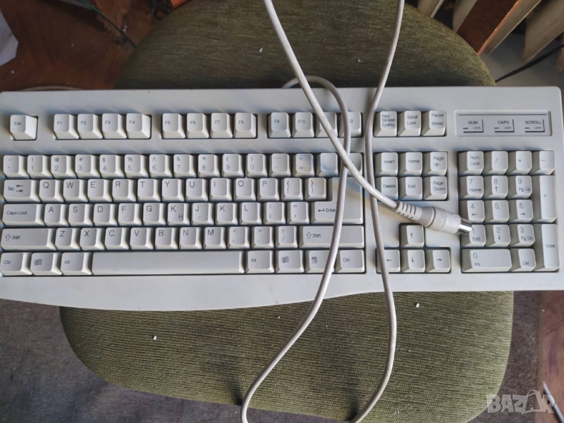 Нова АТ клавиатура за ретро компютър , снимка 1
