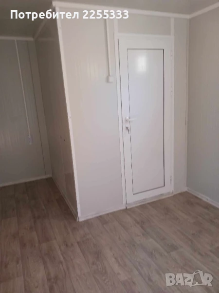 Продавам дворно място заедно с 27 дка. лешникова градина , снимка 1