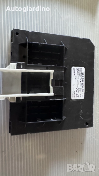 Комфорт модул зa VW Passat - 5Q0937086AH, снимка 1