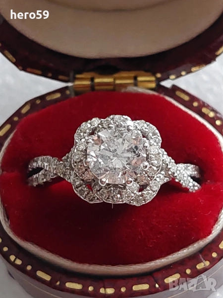 Прекрасен дамски златен пръстен с 1 карат брилянт плюс 74 брилянта тегло 0.5 карата,сертификат , снимка 1