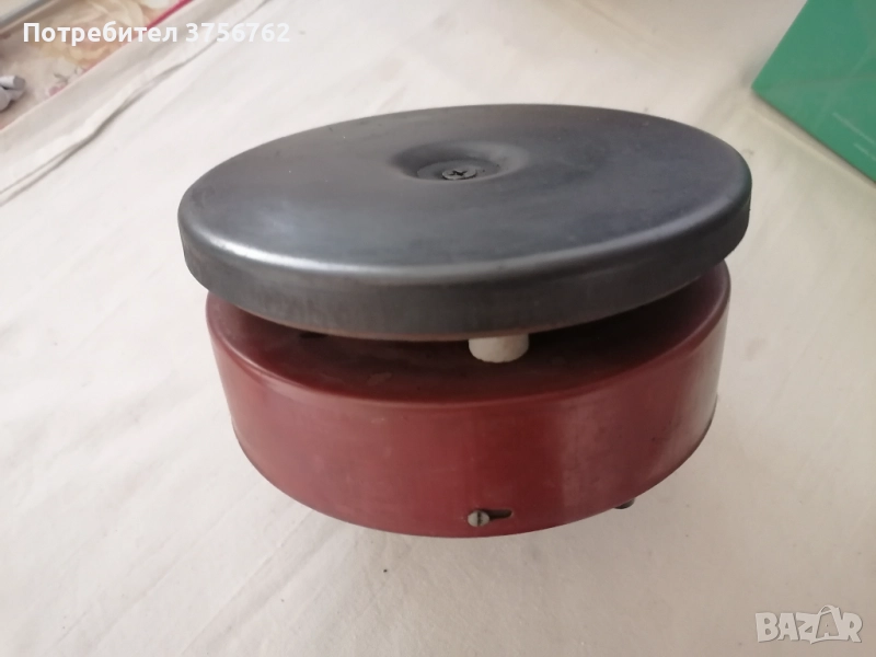 Продавам запазен котлон 800W от соца, снимка 1