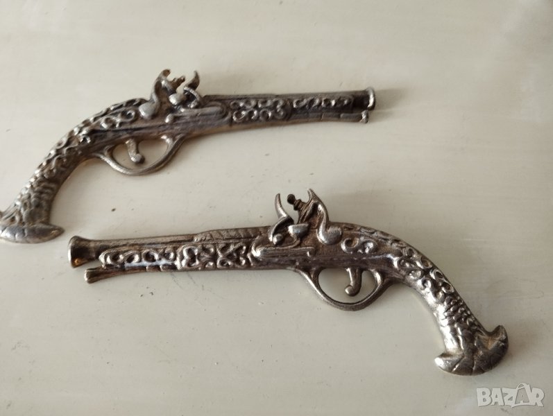 два пистолета за декорация-комплект, снимка 1