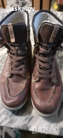 Продавам мъжки зимни ботуши естествена кожа внос!
