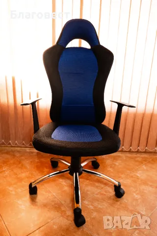 Офис стол SNERTINGE black blue