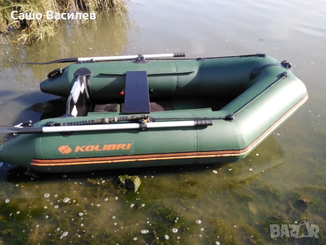 Надуваима лодка 2.40 с двитател 3.3 к.с, снимка 4 - Воден транспорт - 51377749
