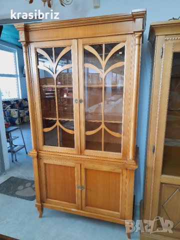 Масивна витрина внос от Германия , снимка 2 - Секции и витрини - 40858380