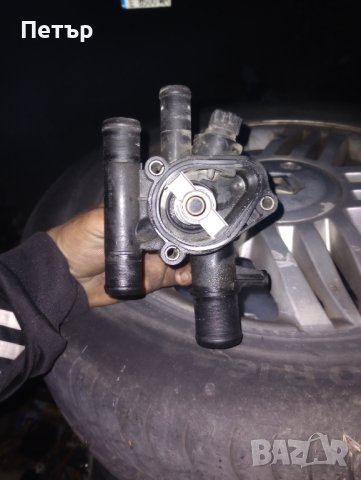 Корпус термостат рено 1.9ДЦИ, снимка 2 - Части - 41148204