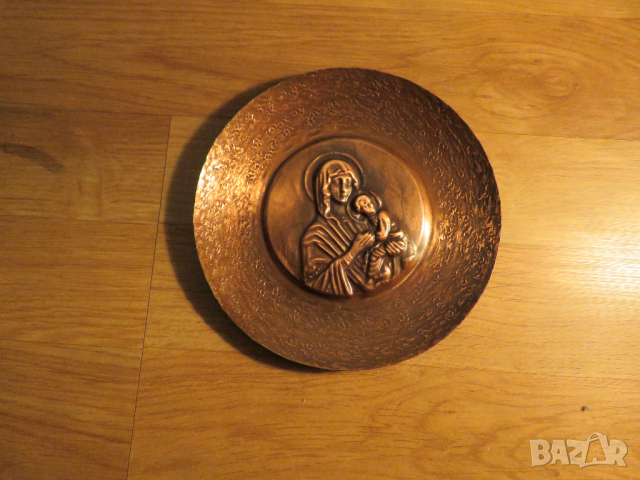 Стара красива медна икона богородица, Дева Мария с младенеца  - притежавайте тази икона