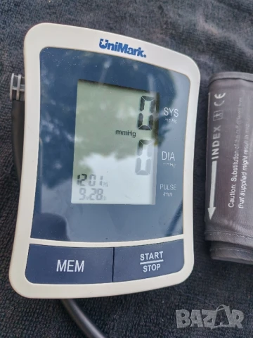 Апарат за измерване на кръвно налягане UniMark. , снимка 4 - Уреди за диагностика - 50656049