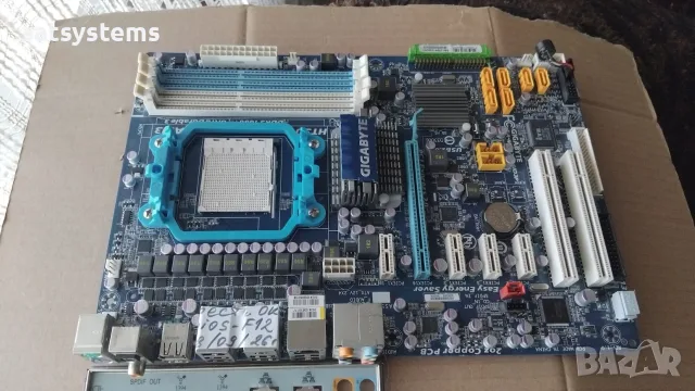 Дънна платка Gigabyte GA-MA770T-UD3P Socket AM3, снимка 2 - Дънни платки - 56169130