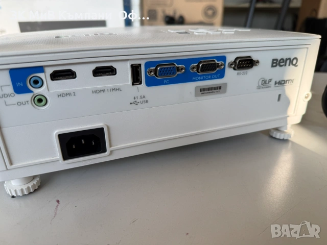 Проектор BENQ TH 585 , снимка 6 - Плейъри, домашно кино, прожектори - 53351245