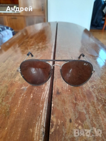 Стари слънчеви очила RJ