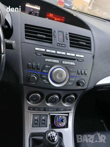     Mazda 3, снимка 3 - Автомобили и джипове - 52581080