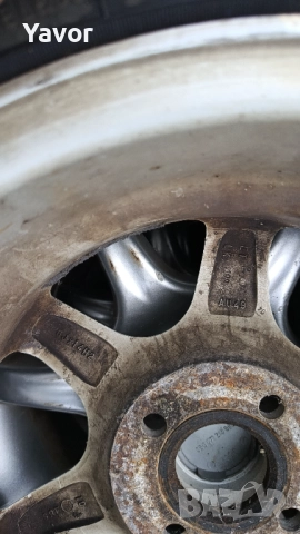Слуминиев Джанти с гуми 14" VW 4x100, снимка 2 - Гуми и джанти - 50728942