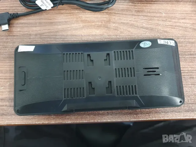 Продавам Преносим дисплей за кола 6,86-инчов екран поддържа Android Auto , Carplay, снимка 5 - Аксесоари и консумативи - 47964590