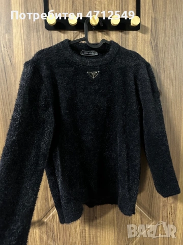 Блуза от изкуствена вълна на марката “ Prada”, снимка 2 - Блузи с дълъг ръкав и пуловери - 53141454