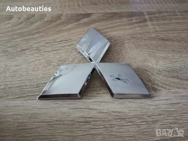 сребристо лого Mitsubishi 14.5 см