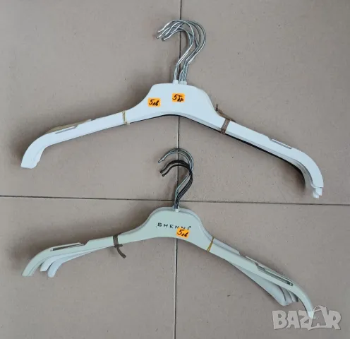 Пластмасови закачалки за дрехи., снимка 3 - Други стоки за дома - 49303108