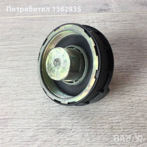 НОВА заключваща се капачка за резервоар за гориво Жигули / Лада / ВАЗ, снимка 7 - Аксесоари и консумативи - 53096978