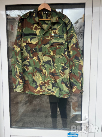 Продавам камуфлажни ризи 