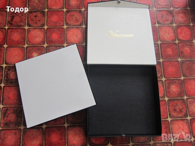 Страхотна кутия за бижута колие , снимка 7 - Колиета, медальони, синджири - 36080349