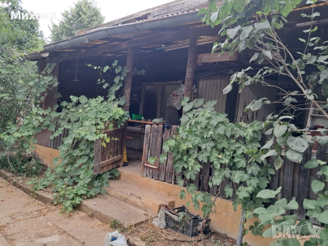 Парцел с бунгало, снимка 2 - Вили - 52865483