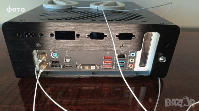 Продавам мини компютър ASUS, снимка 3 - За дома - 53657074