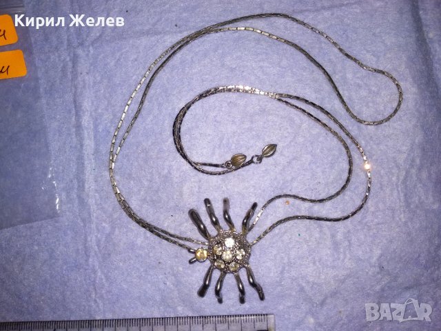 ЕФЕКТНО ПОСРЕБРЕНО КОЛИЕ с ФИГУРАЛЕН ПЕНДАНТ ПАЯЧЕ с ИСКРЯЩИ КРИСТАЛИ 38658, снимка 2 - Колиета, медальони, синджири - 41682632
