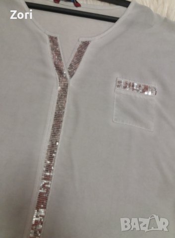 ИЗКЛЮЧИТЕЛНО КРАСИВА светлосива блуза с джобче и сребристи пайети, снимка 2 - Ризи - 40953810