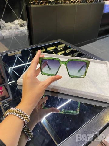 очила с черен обикновен калъф и ув защита louis vuitton, снимка 12 - Слънчеви и диоптрични очила - 51410614