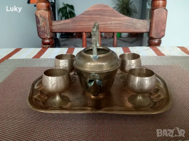 Стилно и красиво,антикварно предложение--Сервиз.