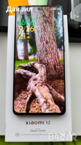 Телефон Xiaomi 12, 8GB/256GB Gray - отличен, снимка 2 - Xiaomi - 51921853