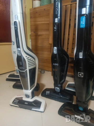 Безкабелни прахосмукачки AEG 2в1- Li-ion, снимка 9 - Прахосмукачки - 53495535
