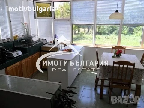 Прекрасна къща до Карлово , снимка 2 - Къщи - 55940924