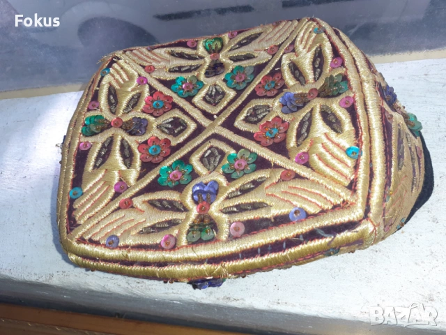Стара шапка тюбетейка 19 век кадифе сърма пайети, снимка 6 - Антикварни и старинни предмети - 53366723