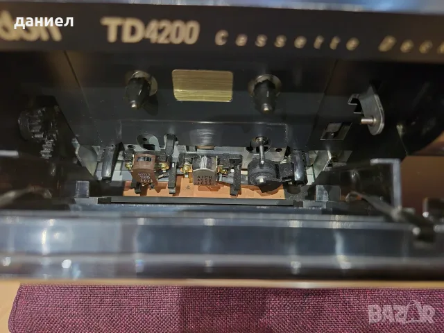 Японски касетен дек harman/kardon TD4200 от 1990 г. с много добър външен вид, без липси и счупвания, снимка 4 - Декове - 56155258