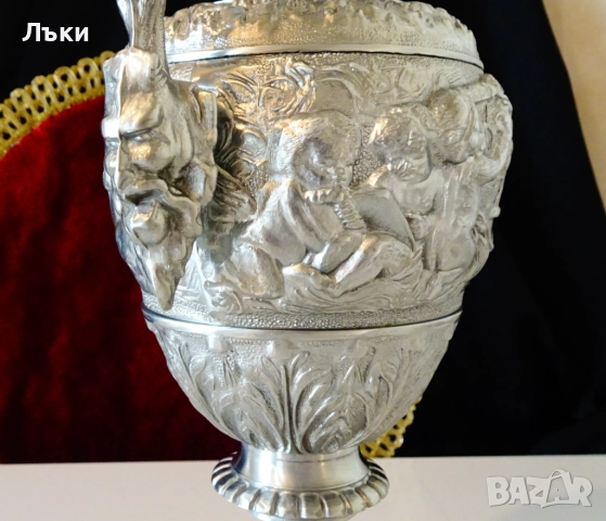 Божествена калаена ваза,кана,Ангели,Лъв,лози,барок,1.5 кг. , снимка 10 - Антикварни и старинни предмети - 51713122