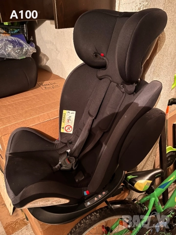 Детско столче за кола Chicco с Isofix и завъртане на 360 градуса, снимка 3 - Столчета за кола и колело - 52829430
