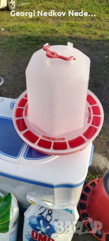 Продавам поилка 
