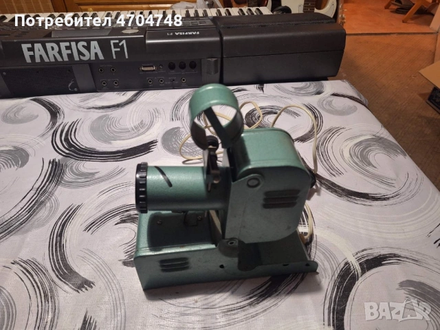 Стар прожекционен апарат, снимка 6 - Антикварни и старинни предмети - 53214532