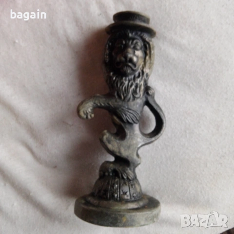 Лъв свещник., снимка 2 - Антикварни и старинни предмети - 53241771