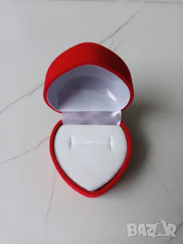 Пръстен бяло злато с диамант 18к, златен пръстен, годежен пръстен, кутийка за пръстен, снимка 13 - Пръстени - 48508955