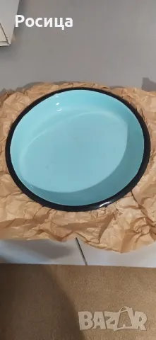 Кръгли български емайлирани тавички  от соца