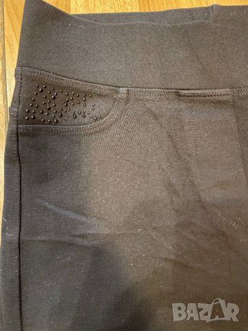 Дамски черен панталон с камъни , снимка 2 - Панталони - 44462091