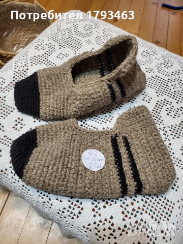 Ръчно плетени мъжки коледни чорапи размер 43, снимка 9 - Мъжки чорапи - 51890805