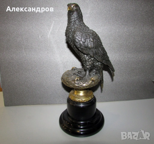 Соко. бронзова авторска фигура сокол 31 см и тегло 4кг., снимка 2 - Колекции - 53723576