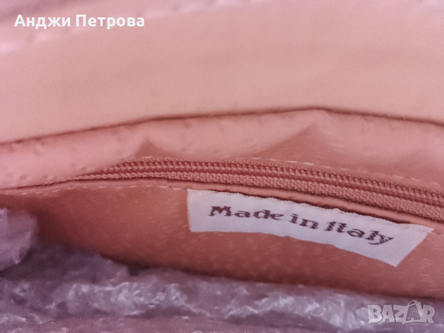 Оригинална бежова чанта с крокодилски принт от естествена кожа , снимка 2 - Чанти - 44666044