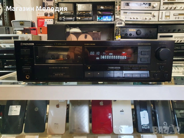 Касетен дек Pioneer CT-656 Mark II В отлично техническо и визуално състояние.