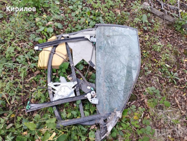 Ел машинка стъклоповдигач преден десен с рамка  и стъкло за AUDI A4  B5 (1994 - 2001), снимка 2 - Части - 42485184