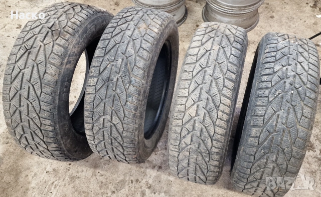 Зимни Гуми 225 65 17 DOT 3520 5мм грайфер, снимка 2 - Гуми и джанти - 53056331